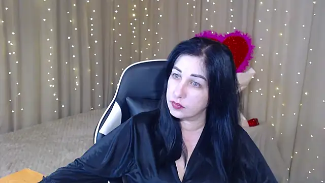 Snapshot of JillStevens chatting on February 11, 2026, 4:17 am JillStevens online show from February 11, 2026, 4:17 am