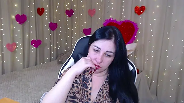 Snapshot of JillStevens chatting on February 22, 2026, 12:01 am JillStevens online show from February 22, 2026, 12:01 am