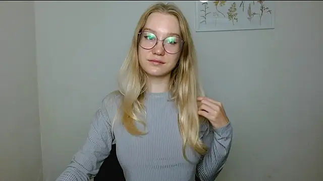 Snapshot of cindi_hot chatting on September 13, 2025, 8:58 am cindi hot online show from September 13, 2025, 8:58 am