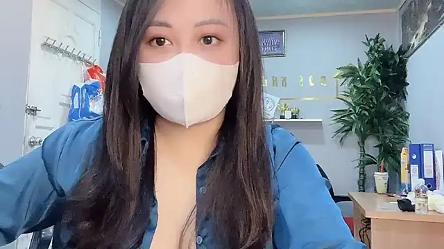 Bamboo Swetie online show from January 10, 2025, 3:06 pm