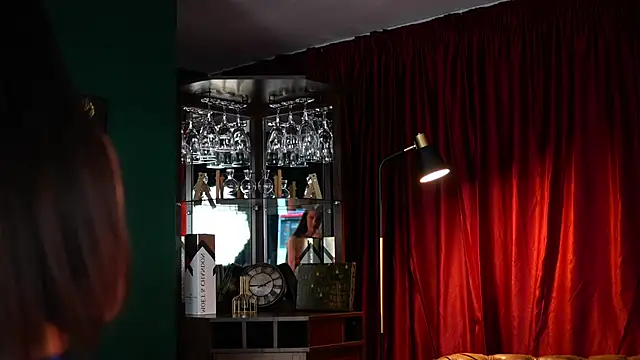 Evelyn Evyyy online show from March 9, 2025, 7:37 pm