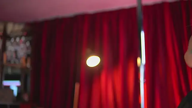 Evelyn Evyyy online show from September 25, 2025, 6:11 pm