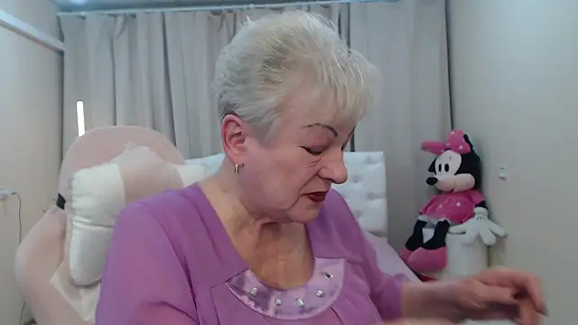 KayleSmoll online show from March 31, 2026, 6:52 pm