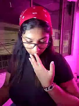 Sofythom1 online show from February 8, 2025, 2:26 am