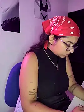 Sofythom1 online show from March 22, 2025, 11:31 pm