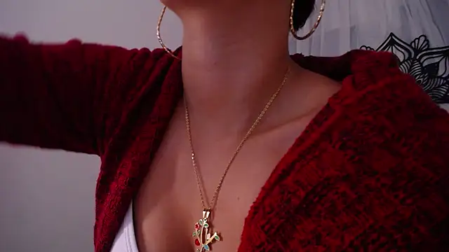 MarianaSanz online show from December 15, 2024, 12:28 pm