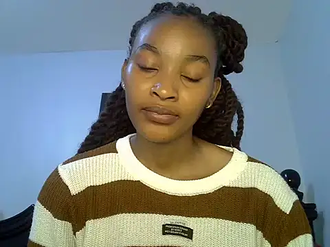 cute-alexis online show from May 21, 2026, 9:16 am