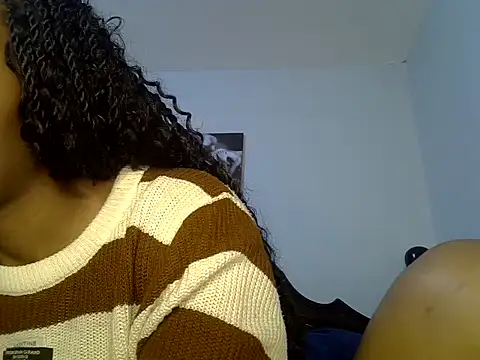 cute-alexis online show from May 29, 2026, 5:49 am