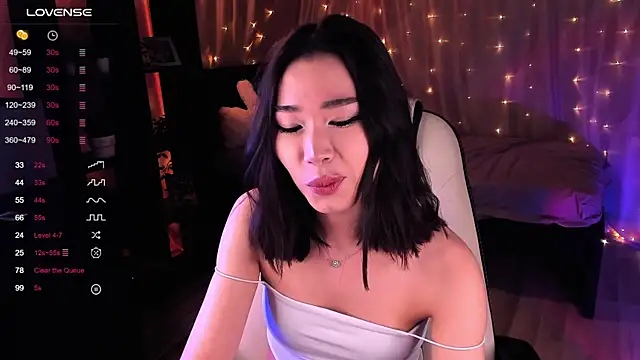 Snapshot of sensualily chatting on December 15, 2024, 8:25 pm sensualily online show from December 15, 2024, 8:25 pm