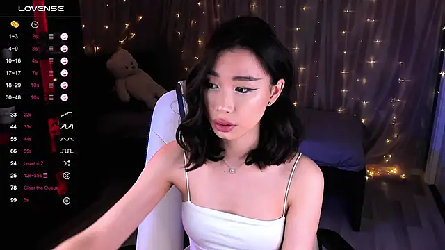 Snapshot of sensualily chatting on January 18, 2025, 10:17 pm sensualily online show from January 18, 2025, 10:17 pm