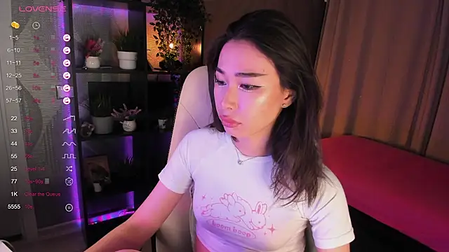 Snapshot of sensualily chatting on September 17, 2025, 3:46 pm sensualily online show from September 17, 2025, 3:46 pm