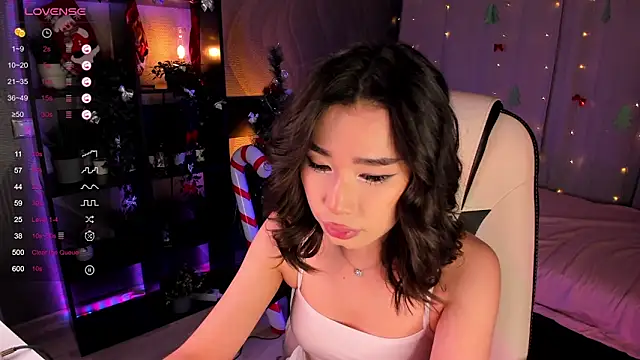 sensualily online show from January 17, 2026, 3:39 pm