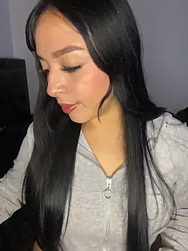 Snapshot of Loren_sexx6 chatting on February 13, 2026, 3:35 am Loren sexx6 online show from February 13, 2026, 3:35 am