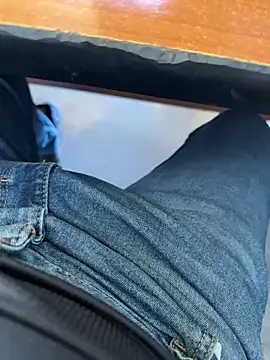 Snapshot of elber-gdo chatting on February 11, 2025, 7:27 pm elber-gdo online show from February 11, 2025, 7:27 pm