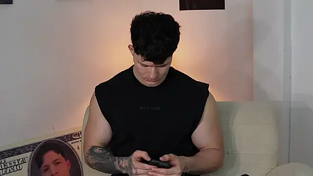 Hazzan Velez online show from February 28, 2026, 11:39 pm