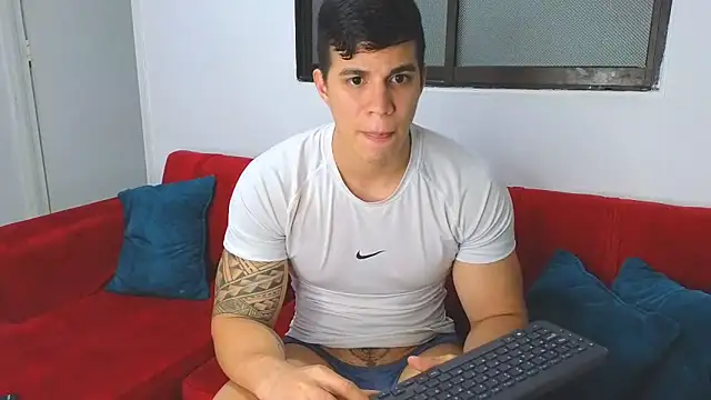 Ethanstill1 online show from December 29, 2024, 3:44 am