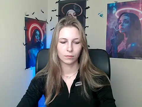 StrangerGi online show from June 9, 2026, 6:03 am