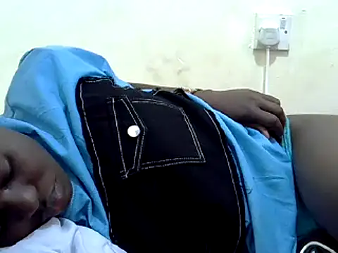 Snapshot of dirtyshowgirl chatting on December 14, 2024, 1:16 pm dirtyshowgirl online show from December 14, 2024, 1:16 pm