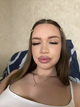 bunnyrich online show from April 23, 2026, 12:23 am