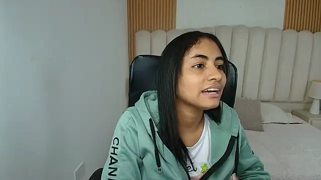 shaneelle online show from March 6, 2026, 3:03 am