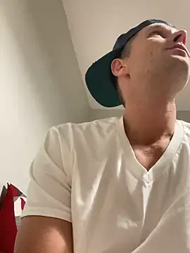 Camcam21 online show from December 26, 2024, 2:44 am