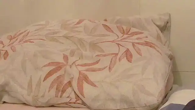 Snapshot of katymojadit chatting on February 11, 2026, 2:44 pm katymojadit online show from February 11, 2026, 2:44 pm