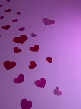 izanmiller2001 online show from April 12, 2026, 3:55 am