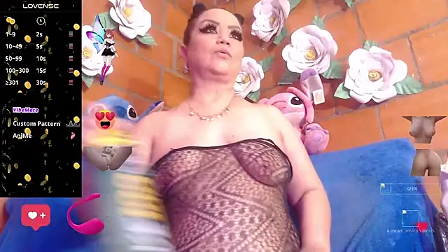 IngritBitch online show from October 25, 2025, 2:02 pm