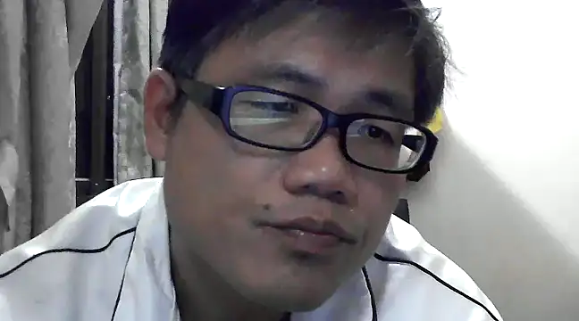 Snapshot of findagirlfriend chatting on December 9, 2024, 1:02 pm findagirlfriend online show from December 9, 2024, 1:02 pm