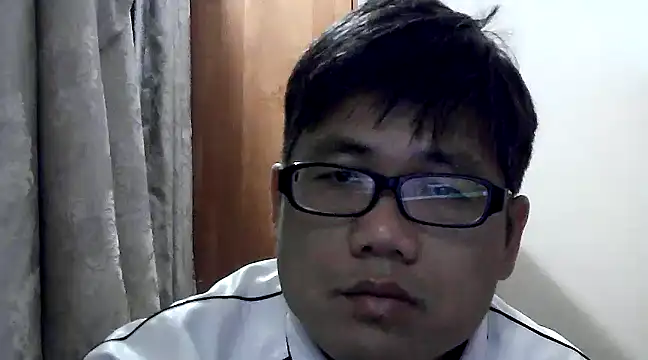 Snapshot of findagirlfriend chatting on January 3, 2025, 6:57 pm findagirlfriend online show from January 3, 2025, 6:57 pm