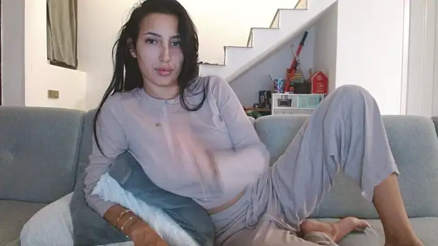 Snapshot of Gabrielaaxxx chatting on February 10, 2025, 8:42 pm Gabrielaaxxx online show from February 10, 2025, 8:42 pm