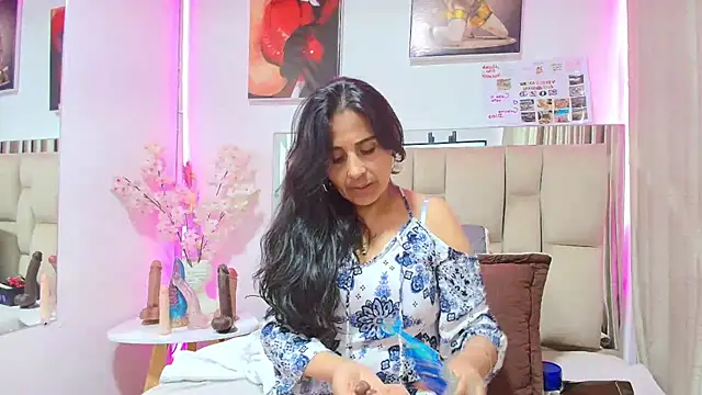  Marcela   online show from May 24, 2026, 11:48 am