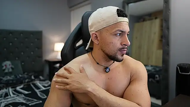 Martin Logan online show from March 29, 2026, 12:10 am