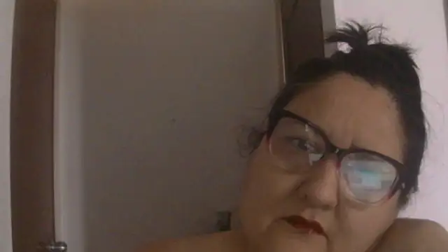 Snapshot of nanita1545 chatting on April 15, 2026, 1:40 pm nanita1545 online show from April 15, 2026, 1:40 pm