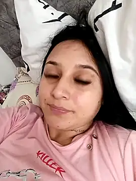 Juanamd1 online show from October 16, 2025, 3:35 pm