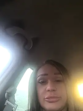 ImCarolinaCutiexxx online show from September 25, 2025, 11:25 am