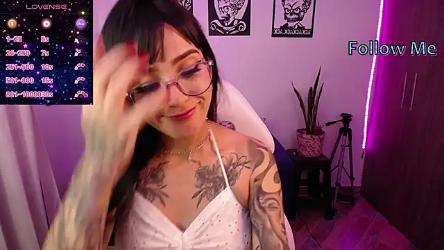 hibridaaa20 online show from November 27, 2025, 11:18 pm