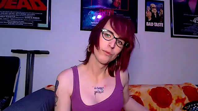 Snapshot of RyffBurnz chatting on April 10, 2026, 1:55 am RyffBurnz online show from April 10, 2026, 1:55 am