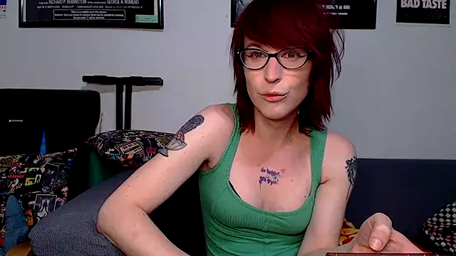 Snapshot of RyffBurnz chatting on April 23, 2026, 1:18 am RyffBurnz online show from April 23, 2026, 1:18 am