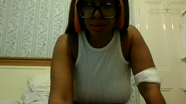 nolotymfcXo online show from February 5, 2026, 7:24 am