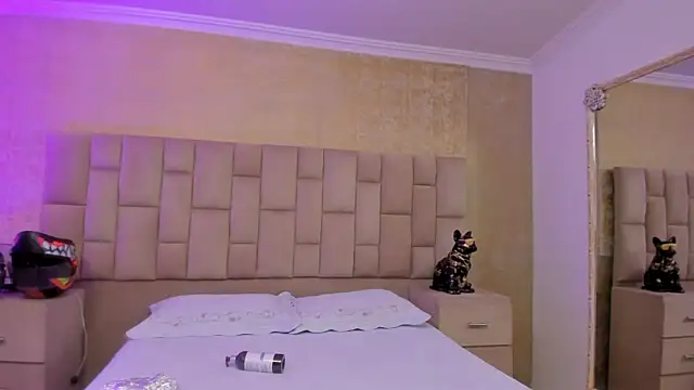 Snapshot of EmmaTorres_ chatting on January 29, 2025, 8:14 pm EmmaTorres  online show from January 29, 2025, 8:14 pm