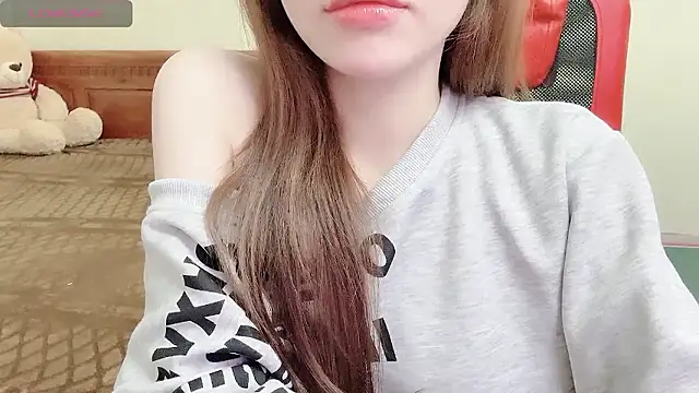 Snapshot of TrinhH_Nabbi chatting on December 9, 2024, 6:45 am TrinhH Nabbi online show from December 9, 2024, 6:45 am