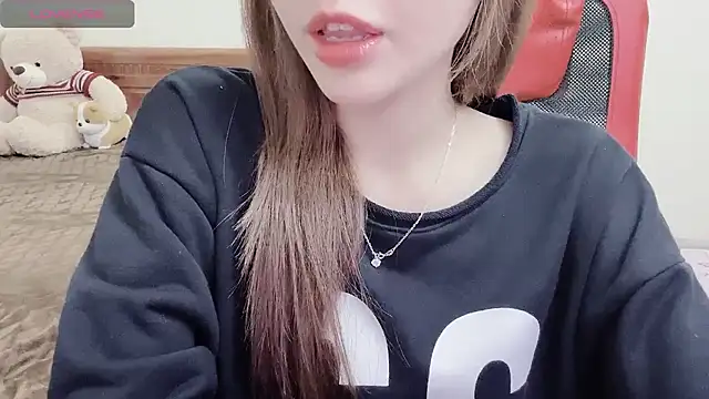 Snapshot of TrinhH_Nabbi chatting on December 12, 2024, 6:47 am TrinhH Nabbi online show from December 12, 2024, 6:47 am