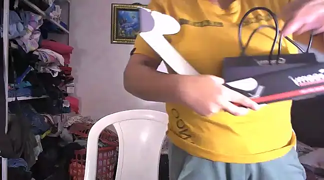 Snapshot of tatsumi_nao chatting on January 31, 2025, 4:25 am tatsumi nao online show from January 31, 2025, 4:25 am