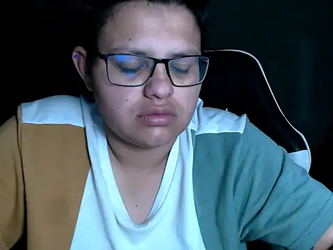 Snapshot of tatsumi_nao chatting on October 22, 2025, 4:02 am tatsumi nao online show from October 22, 2025, 4:02 am