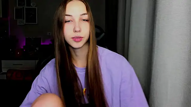 Sm0ly online show from September 29, 2025, 2:16 am