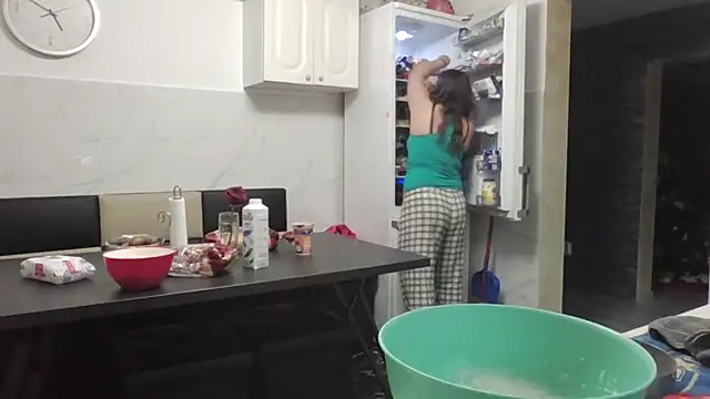 milfmomxx online show from December 12, 2024, 1:49 pm