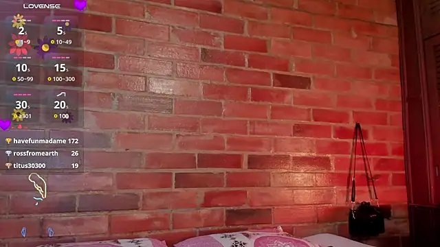 crystalvazquez online show from January 25, 2025, 2:25 pm