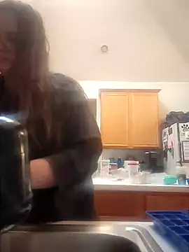 aliceluvzbill online show from December 3, 2024, 5:55 pm