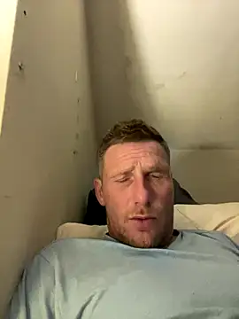 Snapshot of aaronmc311840 chatting on October 6, 2025, 12:08 am aaronmc311840 online show from October 6, 2025, 12:08 am